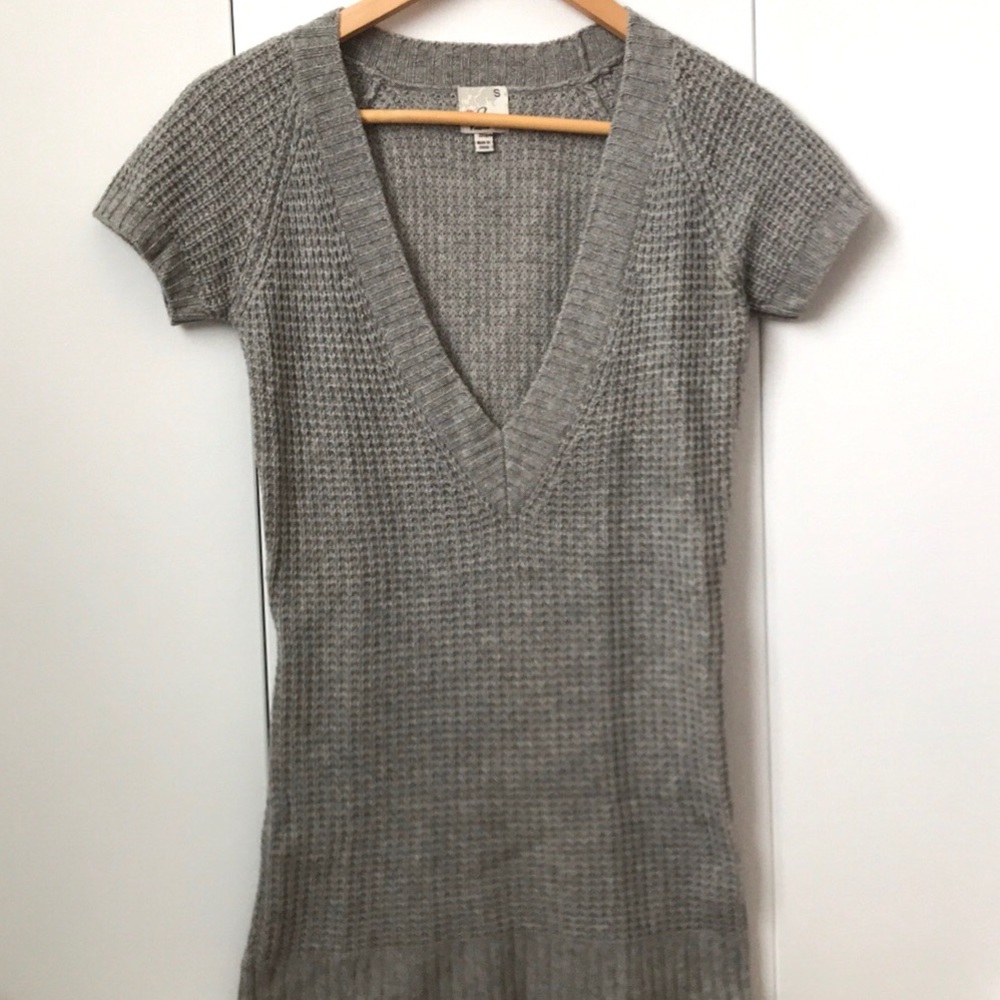 JOIE Gray Wool V-Neck Knit Top